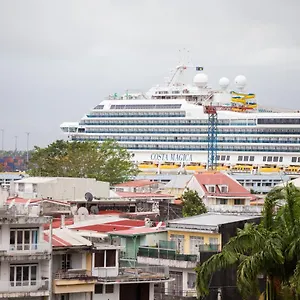 Boulevard Legitimus Apartment Pointe-a-Pitre (Grande-Terre)